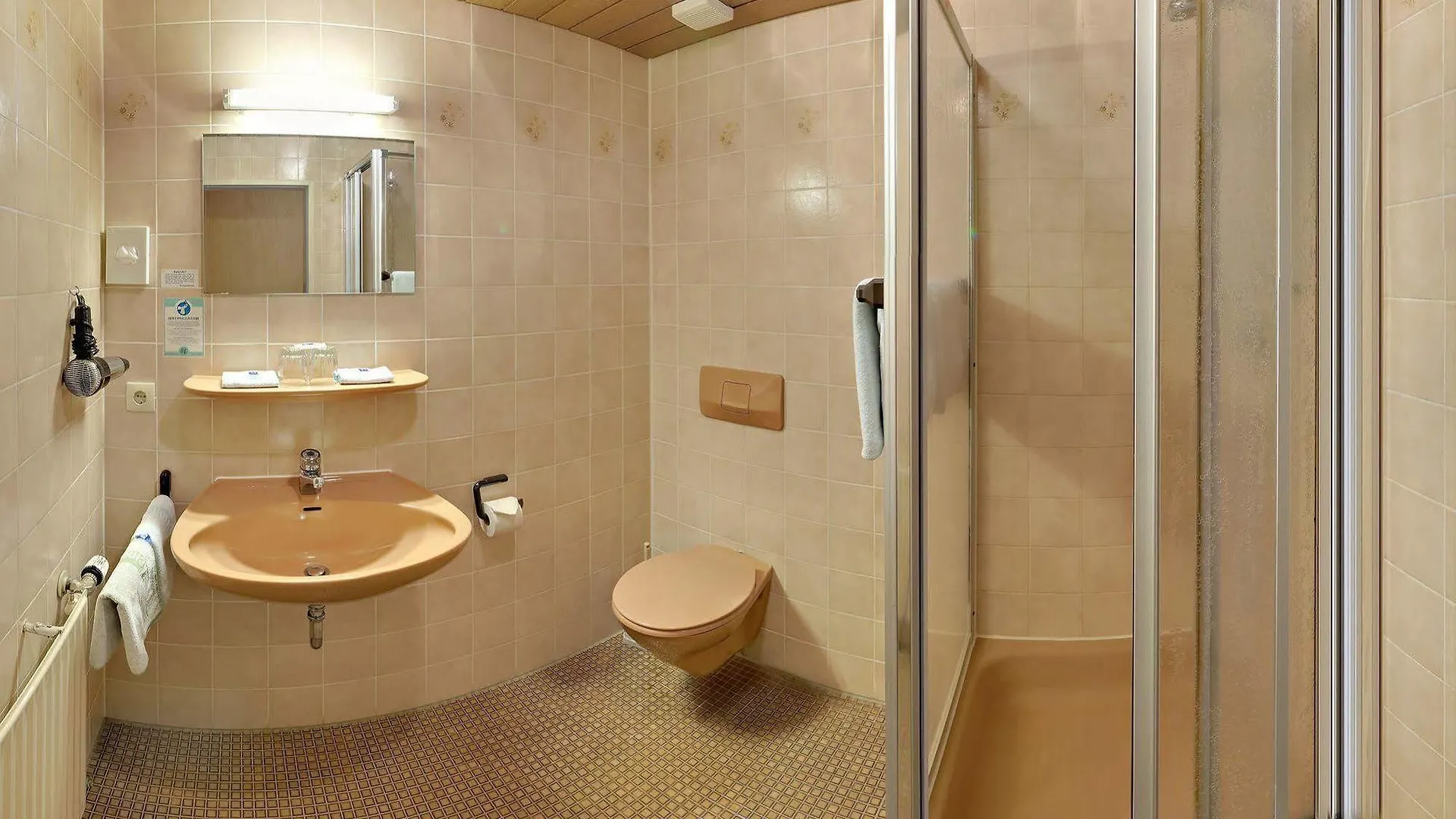 Hotel Garni Keinath Stuttgart 4*,